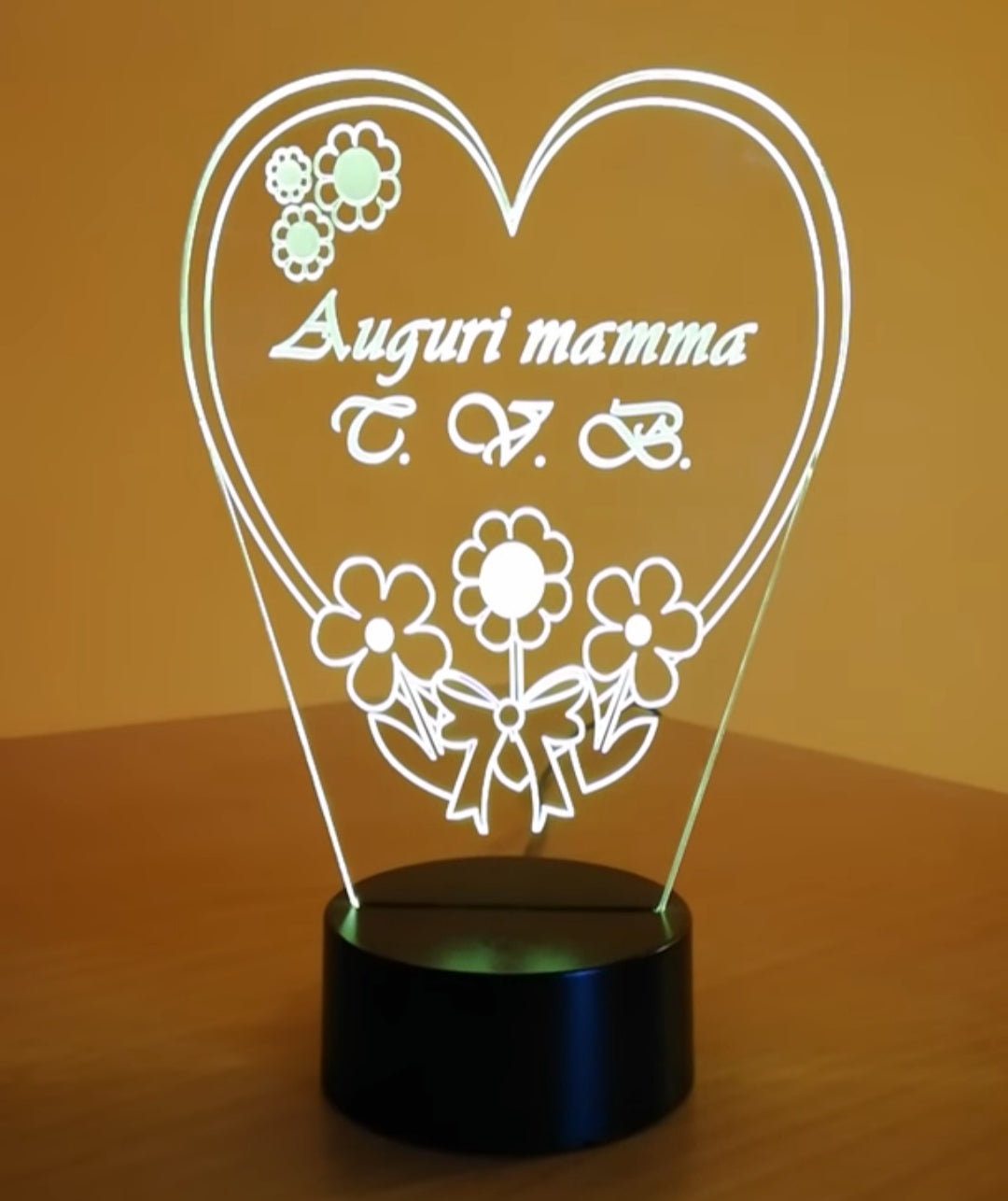 Lampada 3D personalizzata in plexiglass e led Mamma TVB – The