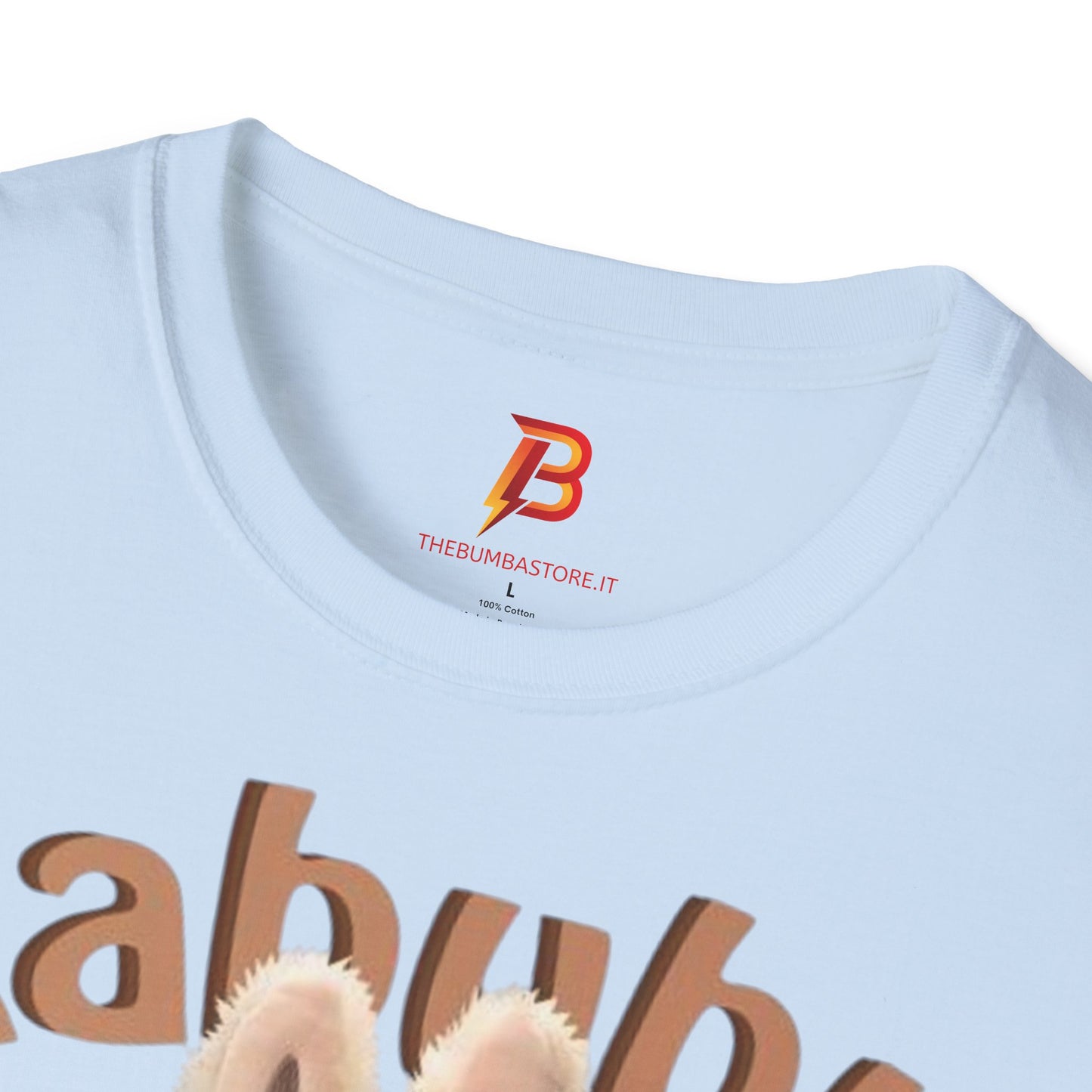 T-Shirt Unisex Labubu Softstyle – Design Kawaii Casual con Bucket Hat “Have a Good Time”.