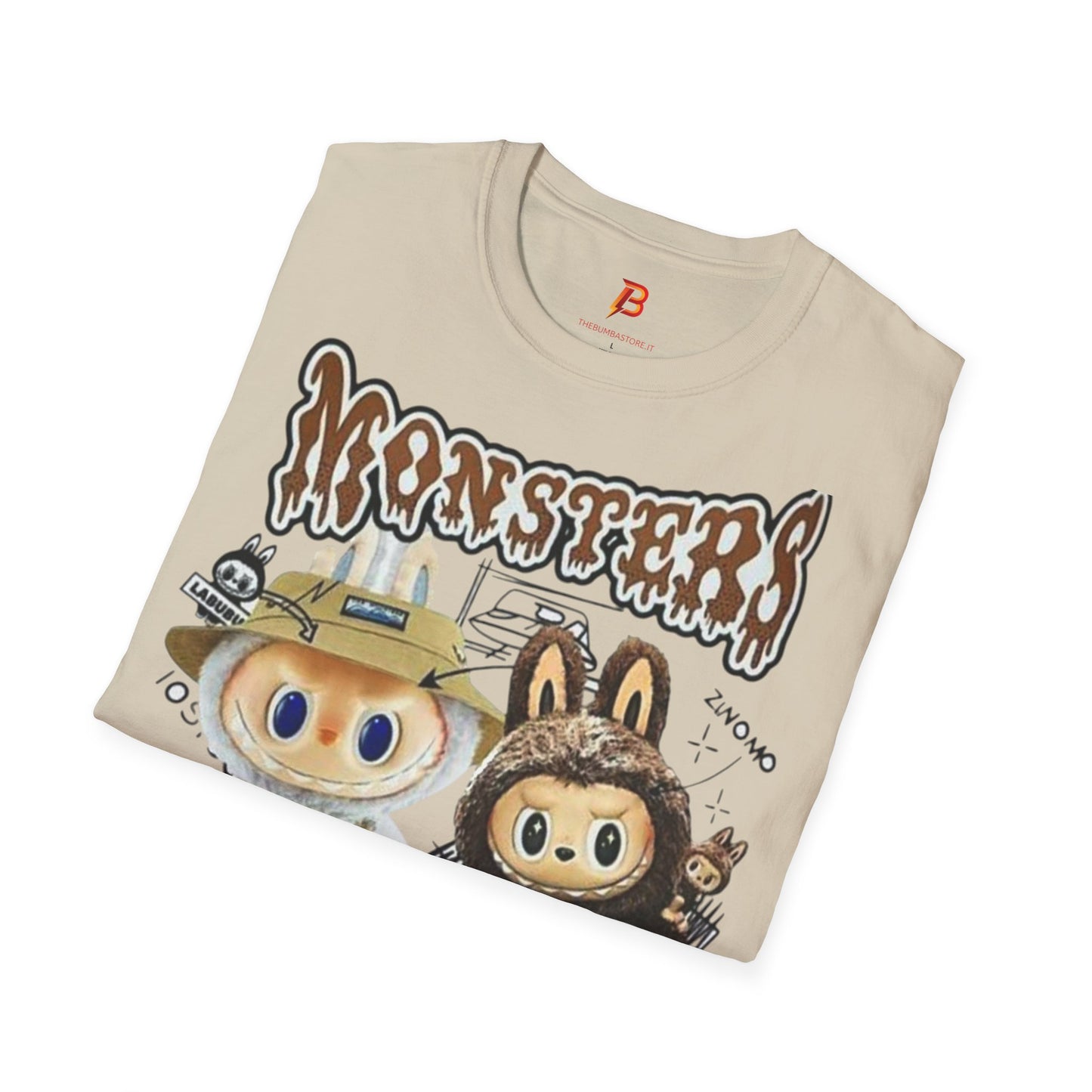 T-Shirt Unisex Labubu Softstyle – Design Monsters Kawaii con Coppia Iconica.