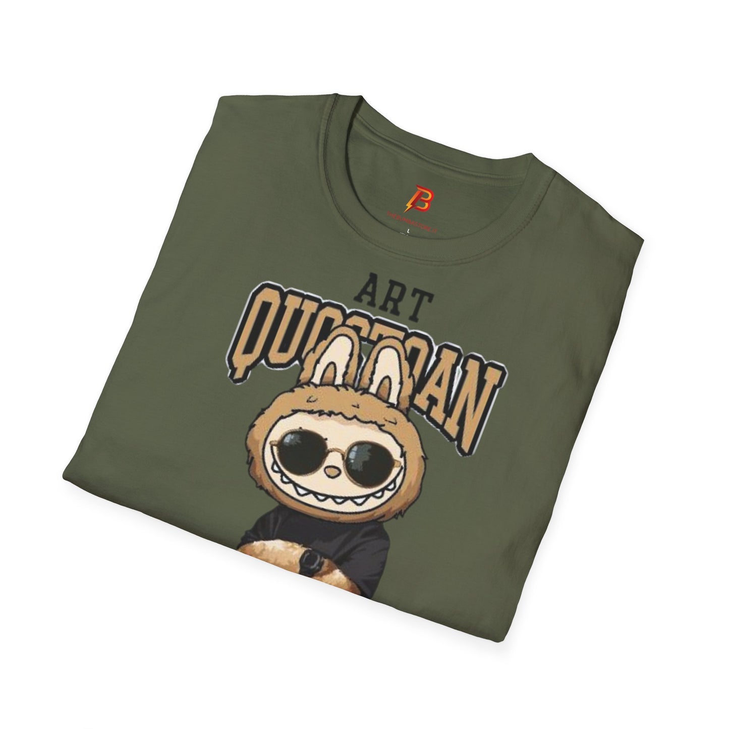 T-Shirt Unisex Labubu Softstyle – Design Urban Kawaii con Occhiali da Sole.