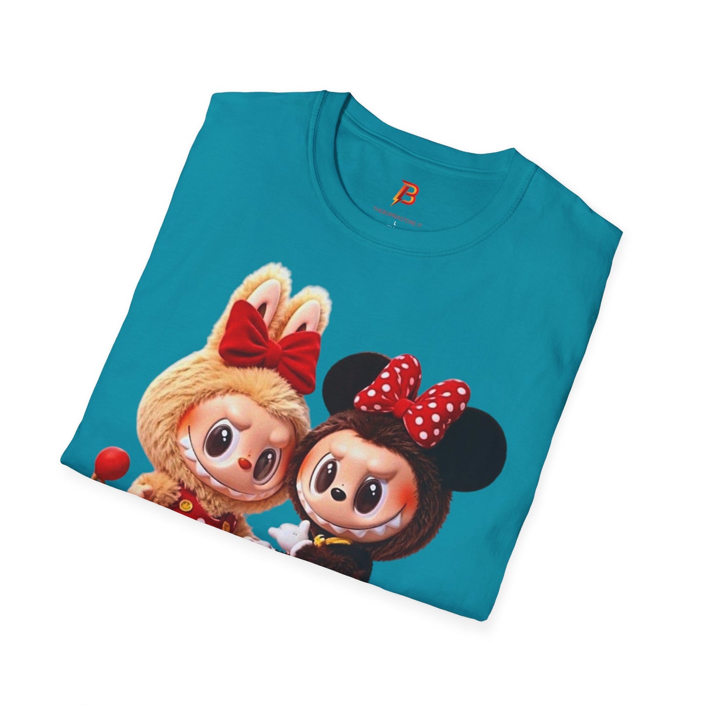 T-Shirt Unisex Labubu Softstyle  – Design Kawaii Coppia in Stile Minnie & Mickey.