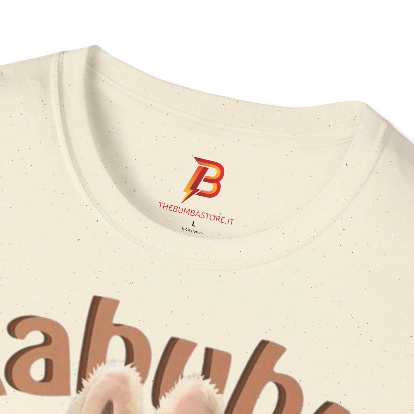 T-Shirt Unisex Labubu Softstyle – Design Kawaii Casual con Bucket Hat “Have a Good Time”.