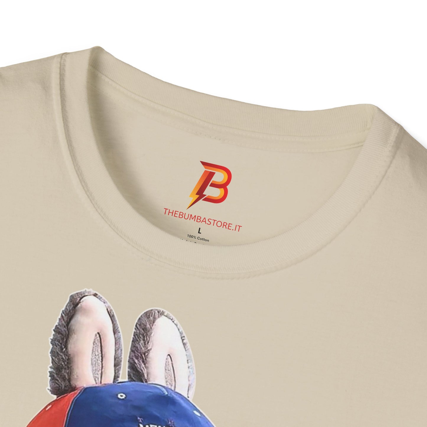 T-Shirt Unisex Labubu Softstyle Arancione – Design Streetwear con Skateboard.