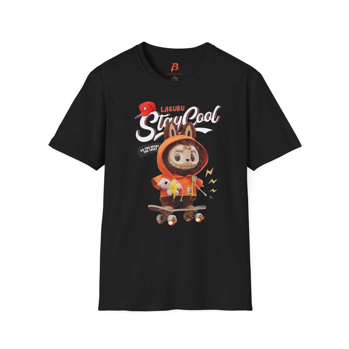T-Shirt Unisex Labubu Softstyle – Design Streetwear Kawaii “Stay Cool”.