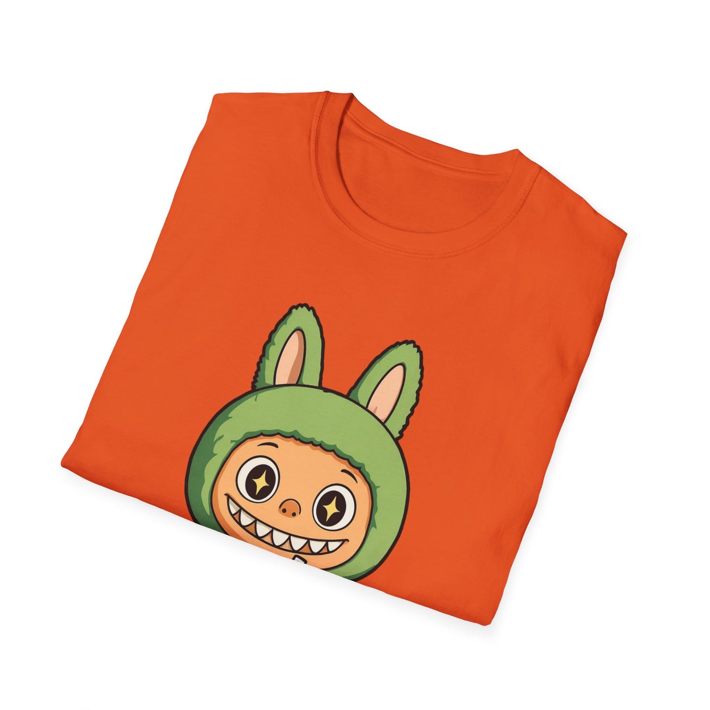 T-Shirt Unisex Labubu Softstyle – Design Kawaii con Bubble Tea.