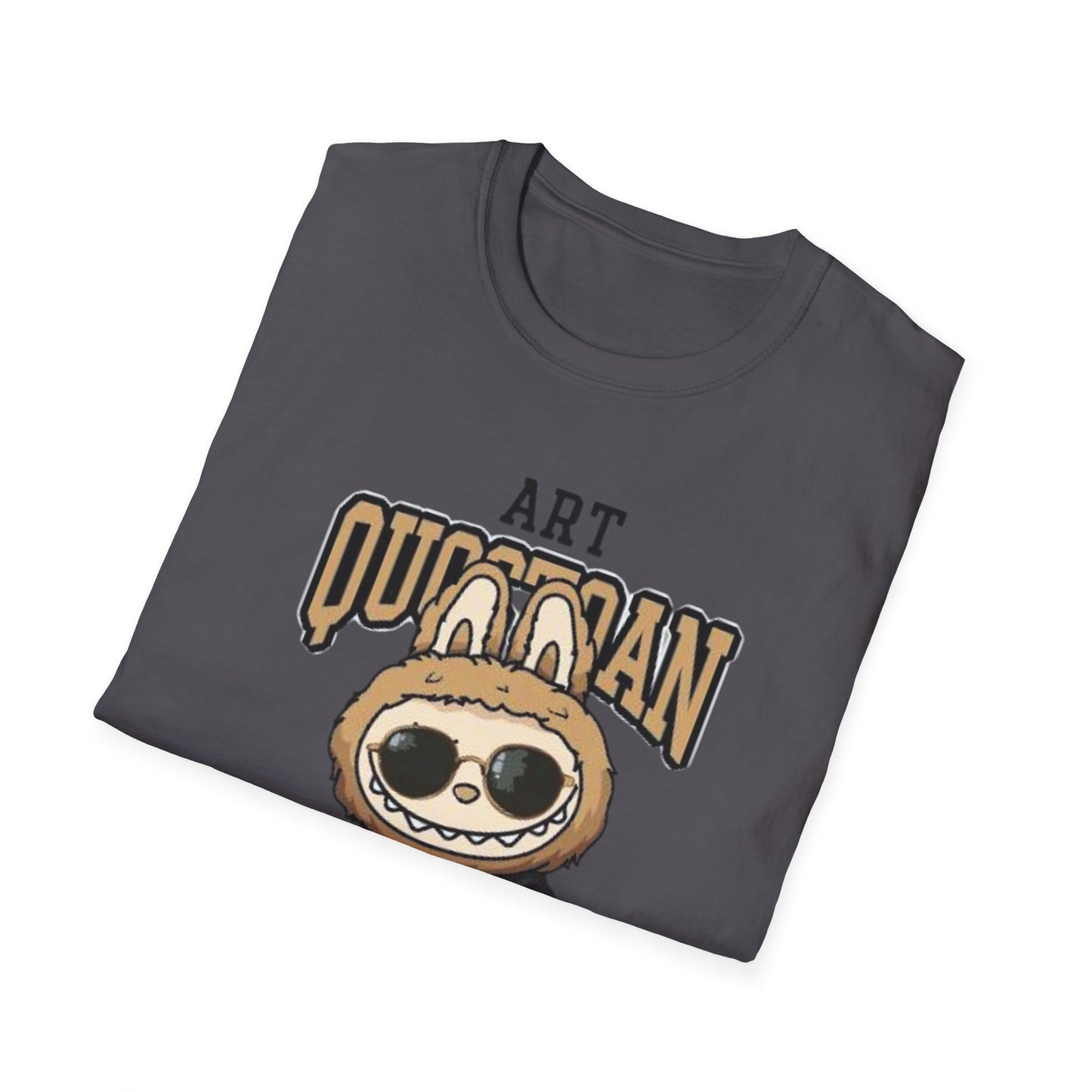 T-Shirt Unisex Labubu Softstyle – Design Urban Kawaii con Occhiali da Sole.