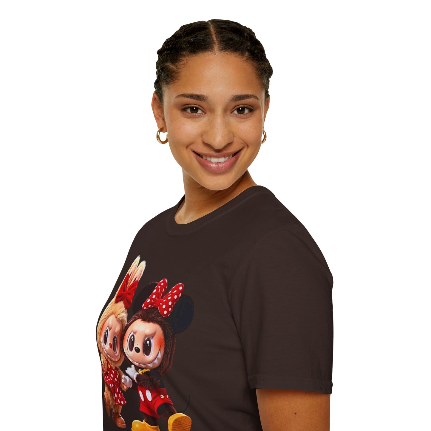 T-Shirt Unisex Labubu Softstyle  – Design Kawaii Coppia in Stile Minnie & Mickey.
