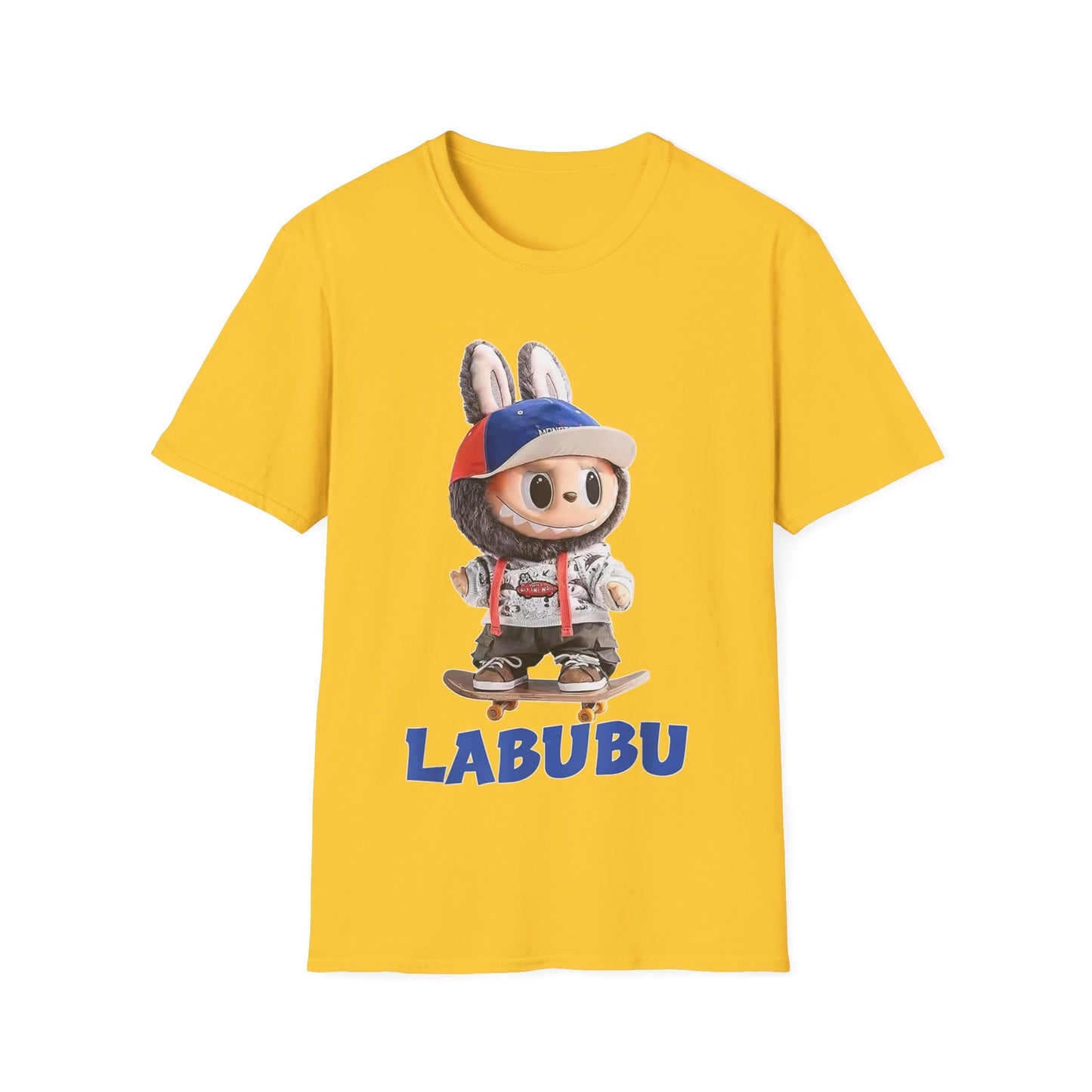 T-Shirt Unisex Labubu Softstyle Arancione – Design Streetwear con Skateboard.