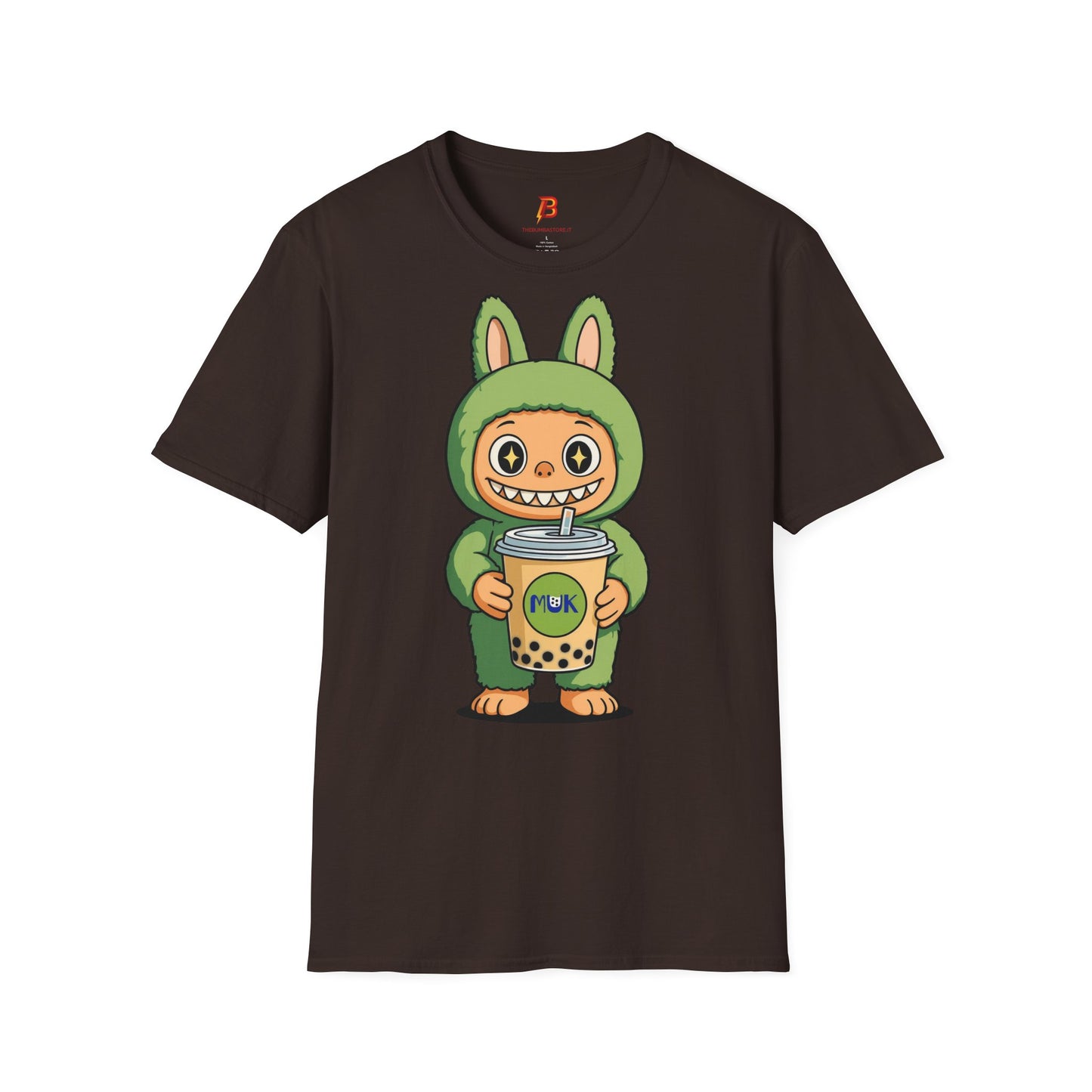 T-Shirt Unisex Labubu Softstyle – Design Kawaii con Bubble Tea.