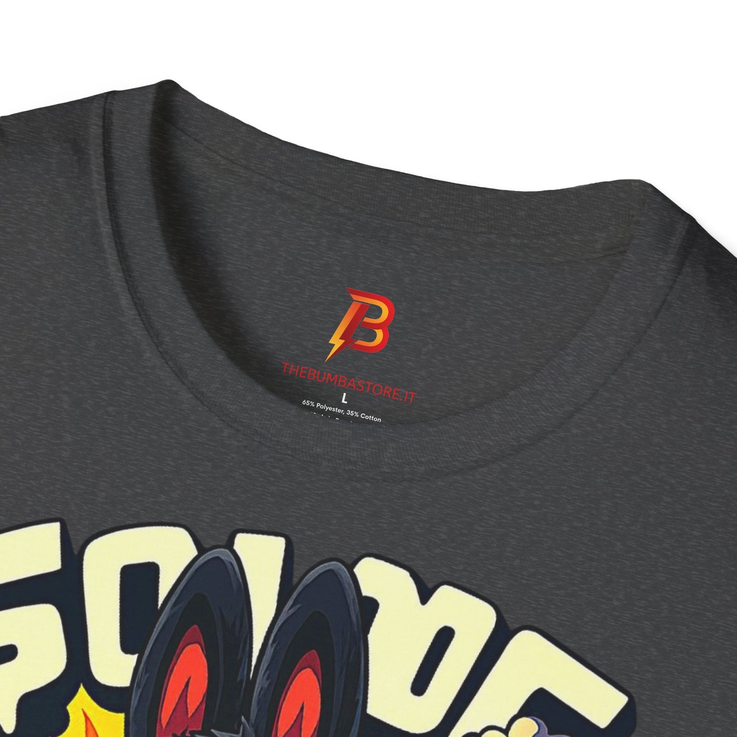 T-Shirt Unisex Labubu Softstyle  – Design Kawaii Streetwear con Skateboard.