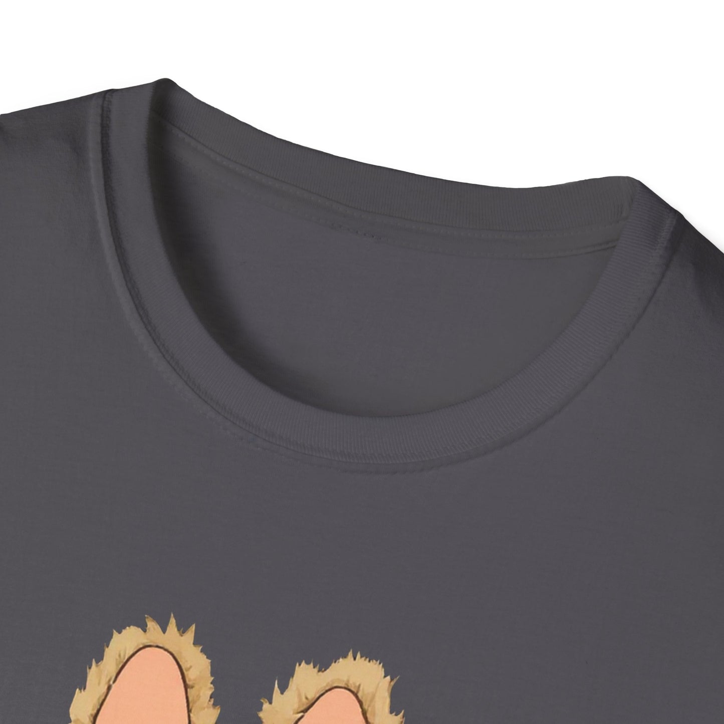 T-Shirt Unisex Labubu Softstyle – Design Kawaii con Camicia a Righe Azzurre.