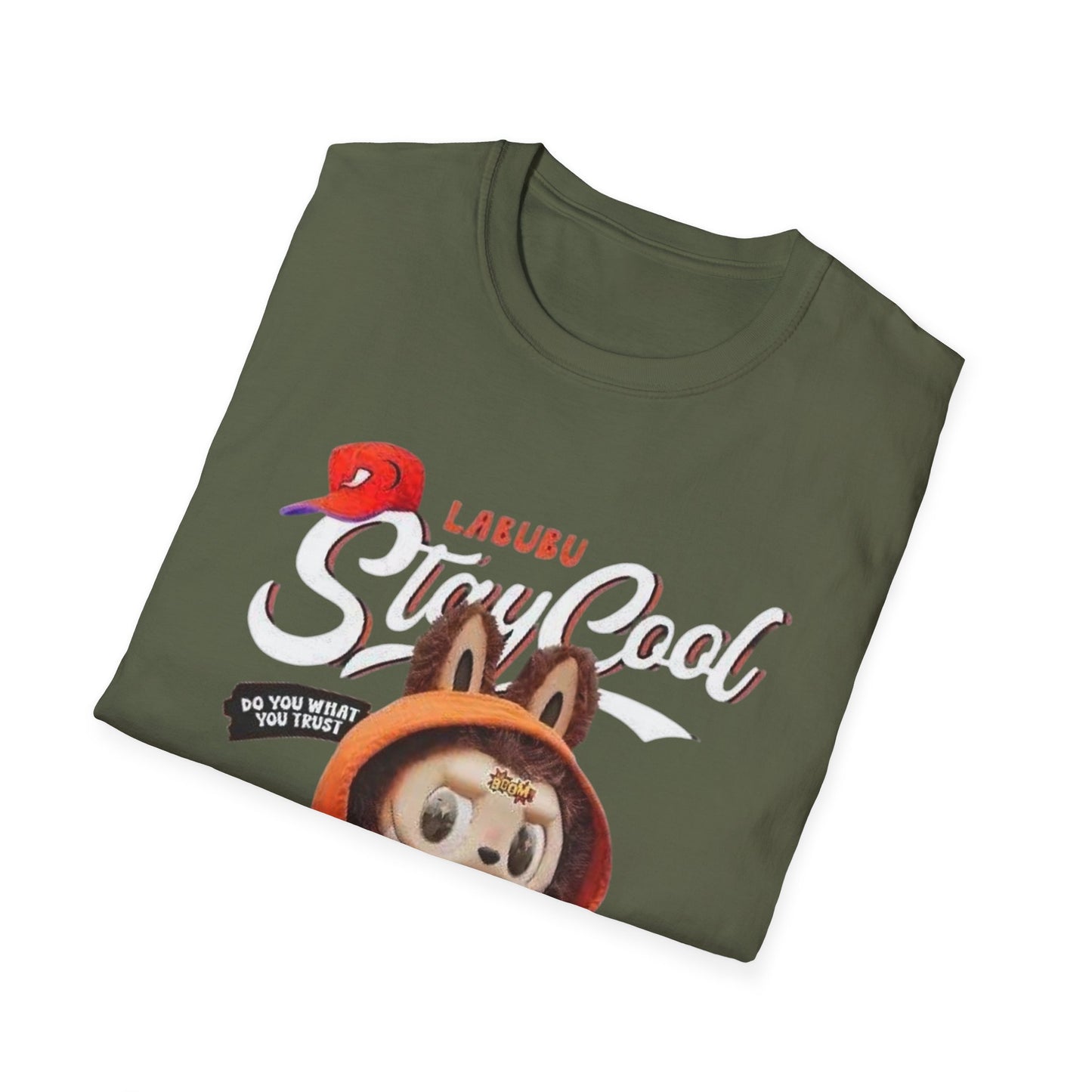 T-Shirt Unisex Labubu Softstyle – Design Streetwear Kawaii “Stay Cool”.