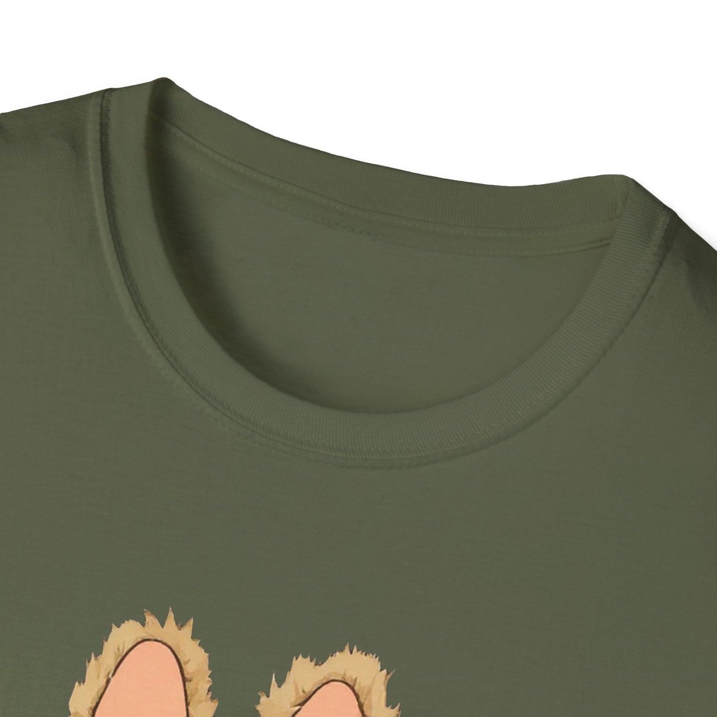 T-Shirt Unisex Labubu Softstyle – Design Kawaii con Camicia a Righe Azzurre.