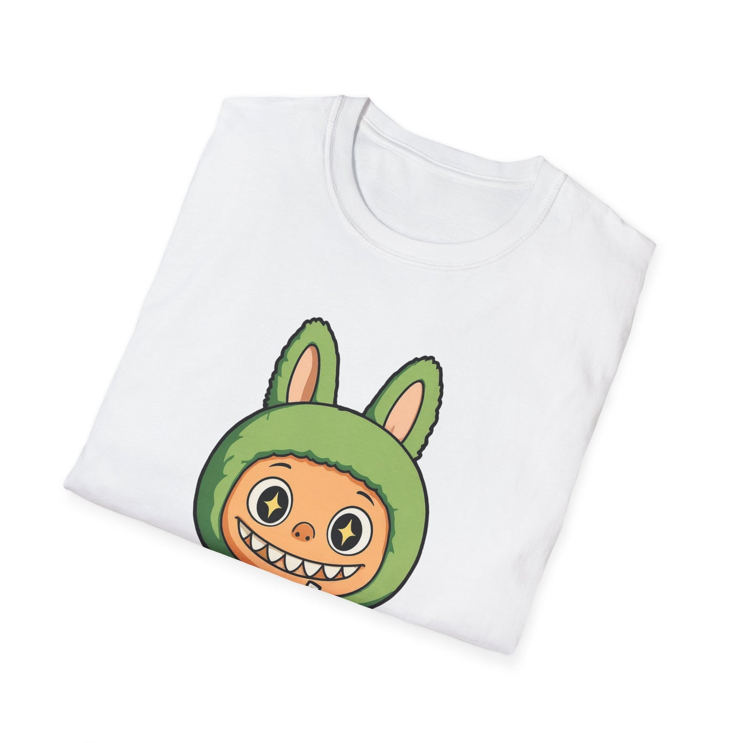 T-Shirt Unisex Labubu Softstyle – Design Kawaii con Bubble Tea.
