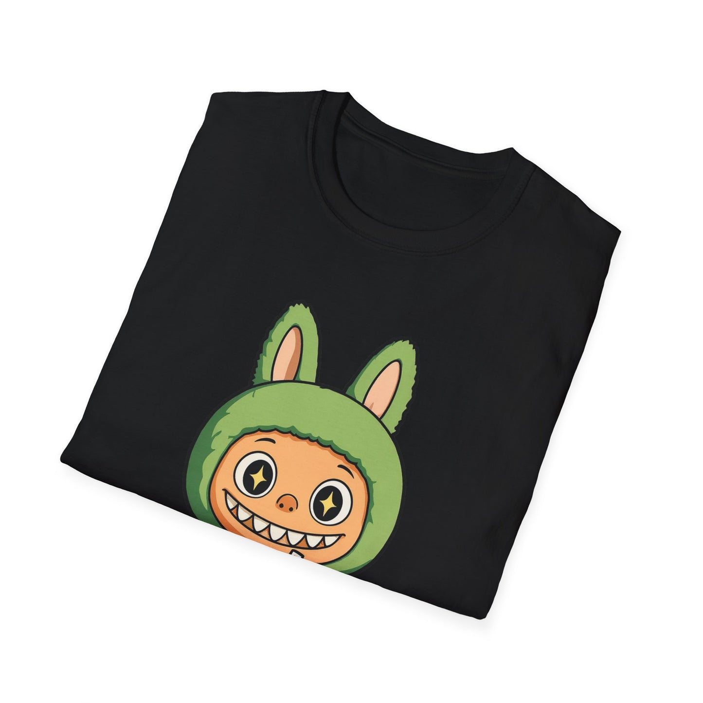 T-Shirt Unisex Labubu Softstyle – Design Kawaii con Bubble Tea.