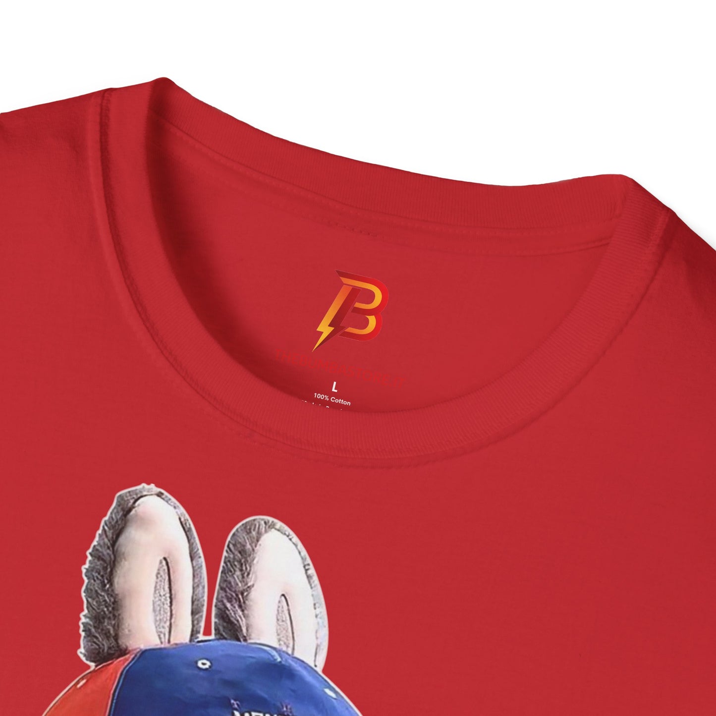 T-Shirt Unisex Labubu Softstyle Arancione – Design Streetwear con Skateboard.