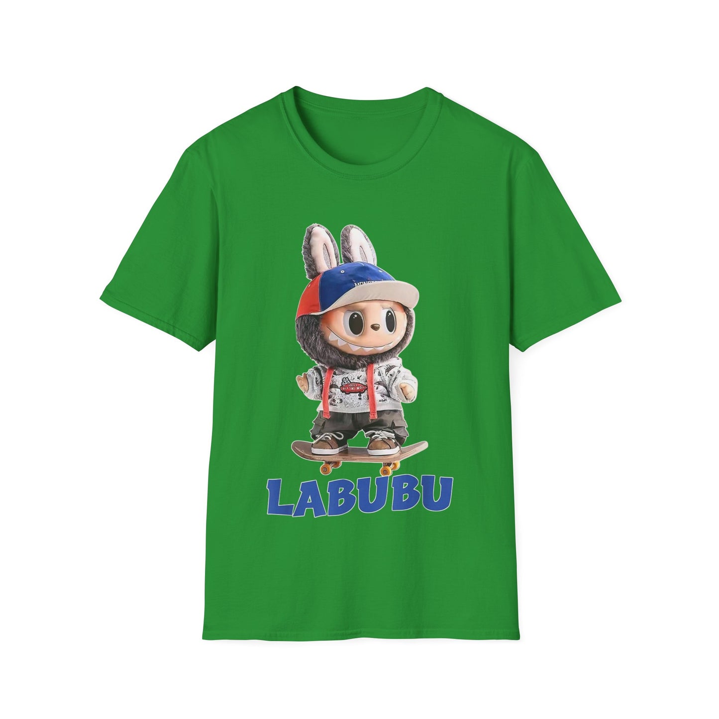 T-Shirt Unisex Labubu Softstyle Arancione – Design Streetwear con Skateboard.