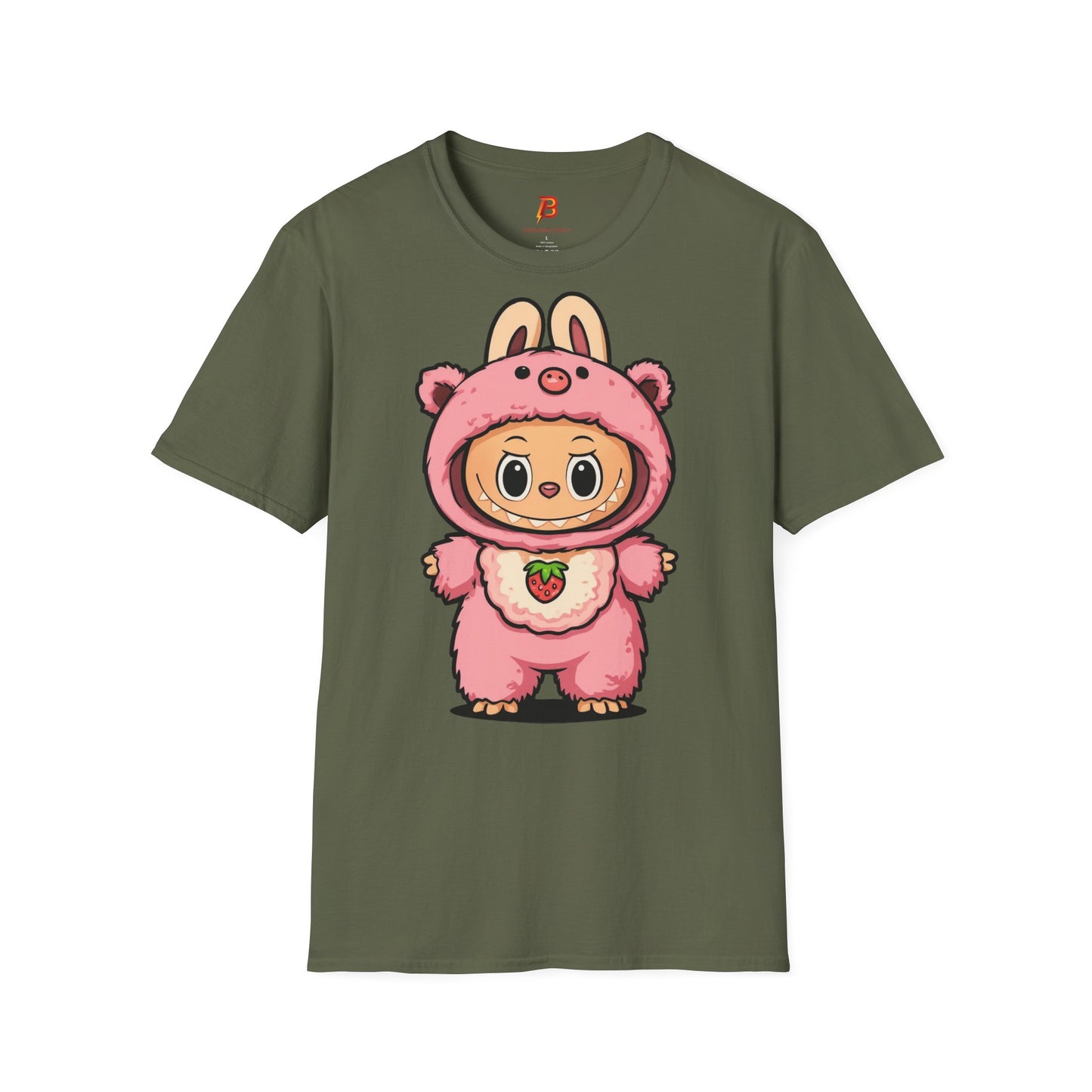 T-Shirt Unisex Labubu Softstyle – Outfit Cartoon Kawaii Rosa Orsetto Fragola.