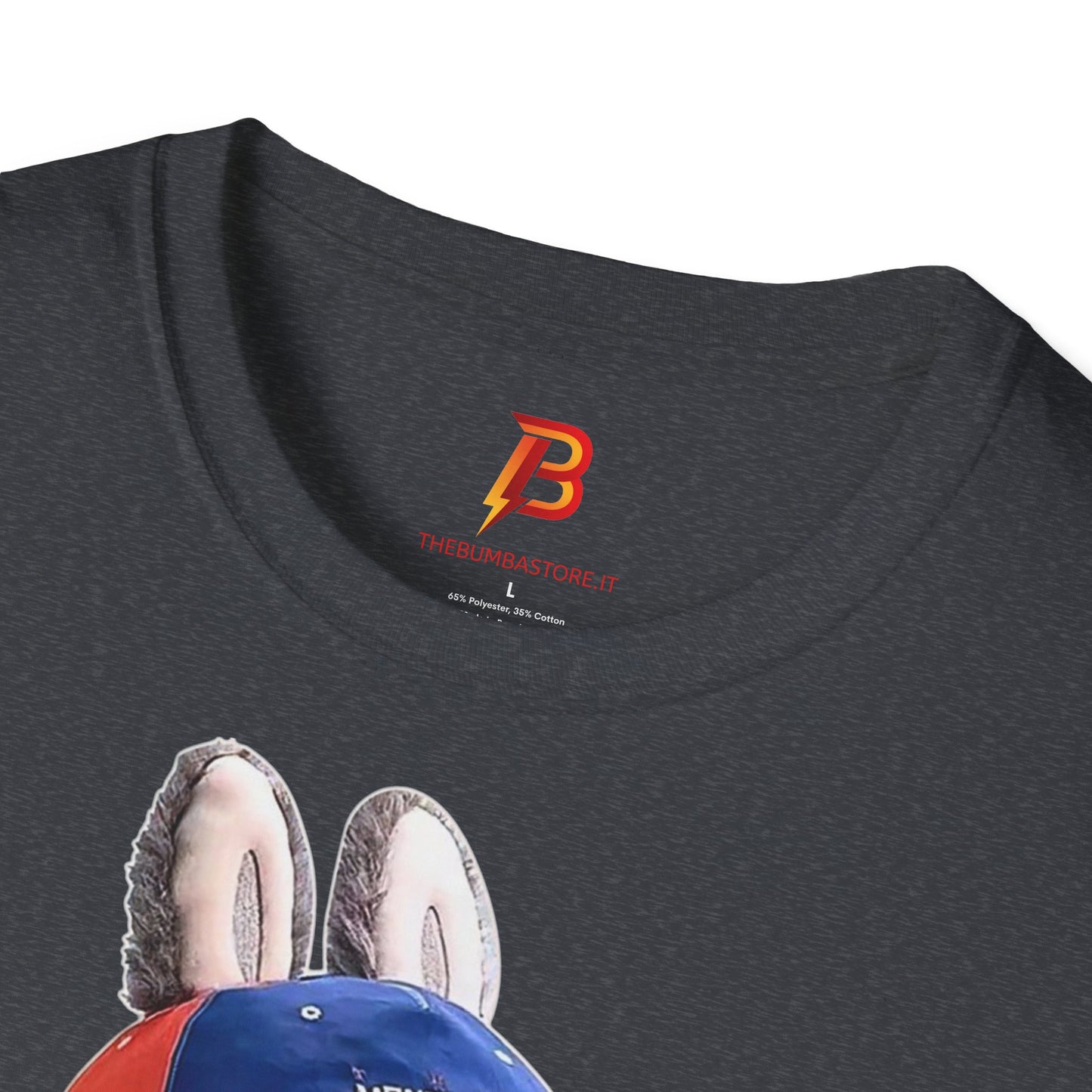 T-Shirt Unisex Labubu Softstyle Arancione – Design Streetwear con Skateboard.