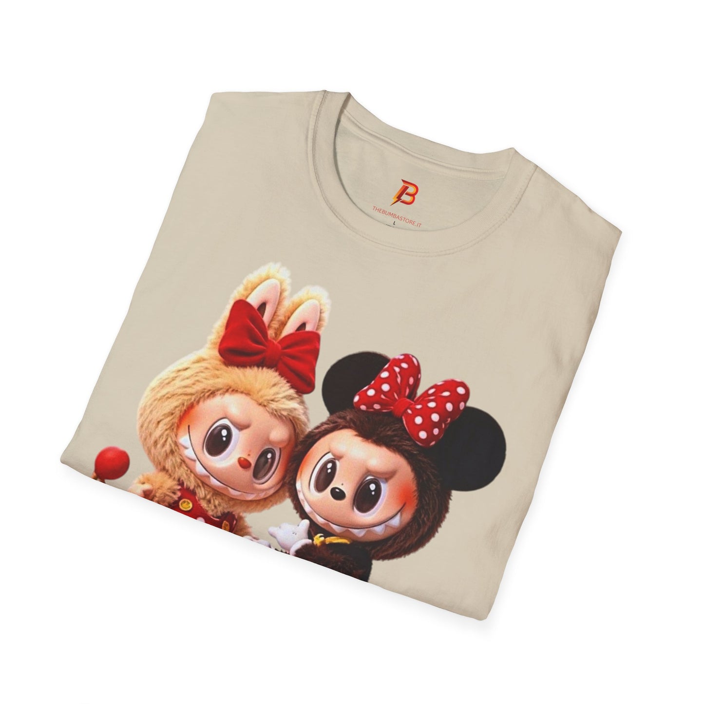 T-Shirt Unisex Labubu Softstyle  – Design Kawaii Coppia in Stile Minnie & Mickey.