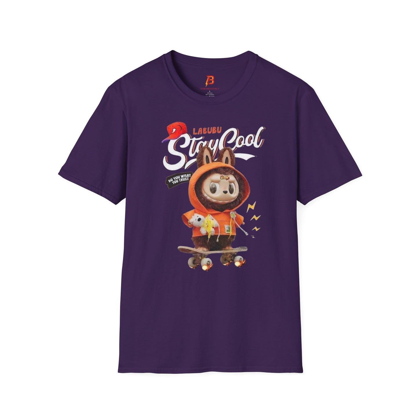 T-Shirt Unisex Labubu Softstyle – Design Streetwear Kawaii “Stay Cool”.