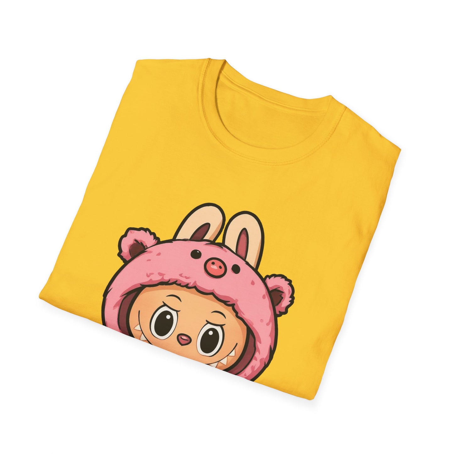 T-Shirt Unisex Labubu Softstyle – Outfit Cartoon Kawaii Rosa Orsetto Fragola.