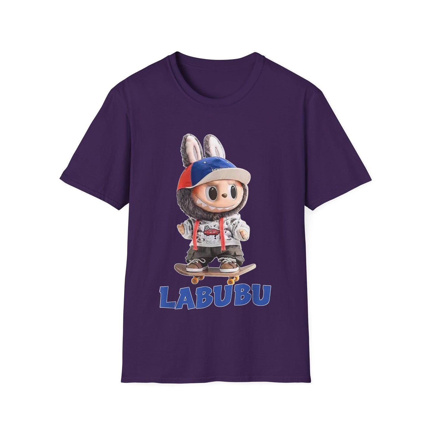T-Shirt Unisex Labubu Softstyle Arancione – Design Streetwear con Skateboard.