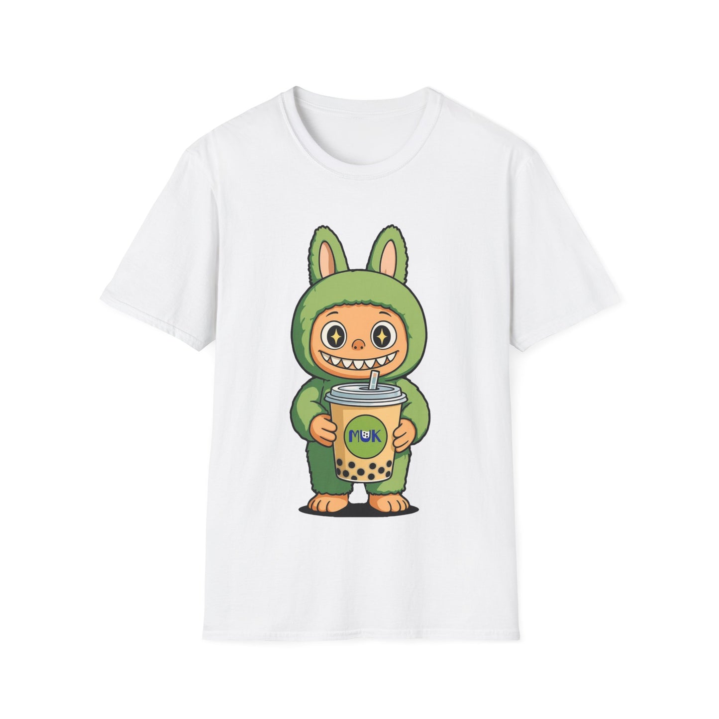 T-Shirt Unisex Labubu Softstyle – Design Kawaii con Bubble Tea.
