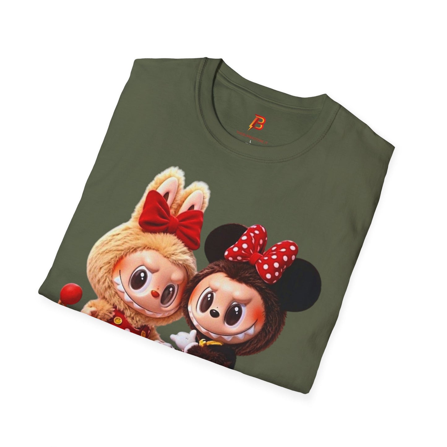 T-Shirt Unisex Labubu Softstyle  – Design Kawaii Coppia in Stile Minnie & Mickey.