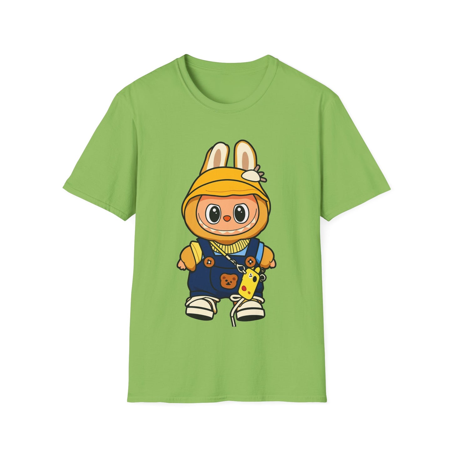 T-Shirt Unisex Labubu Softstyle – Design Kawaii con Cappello e Salopette.