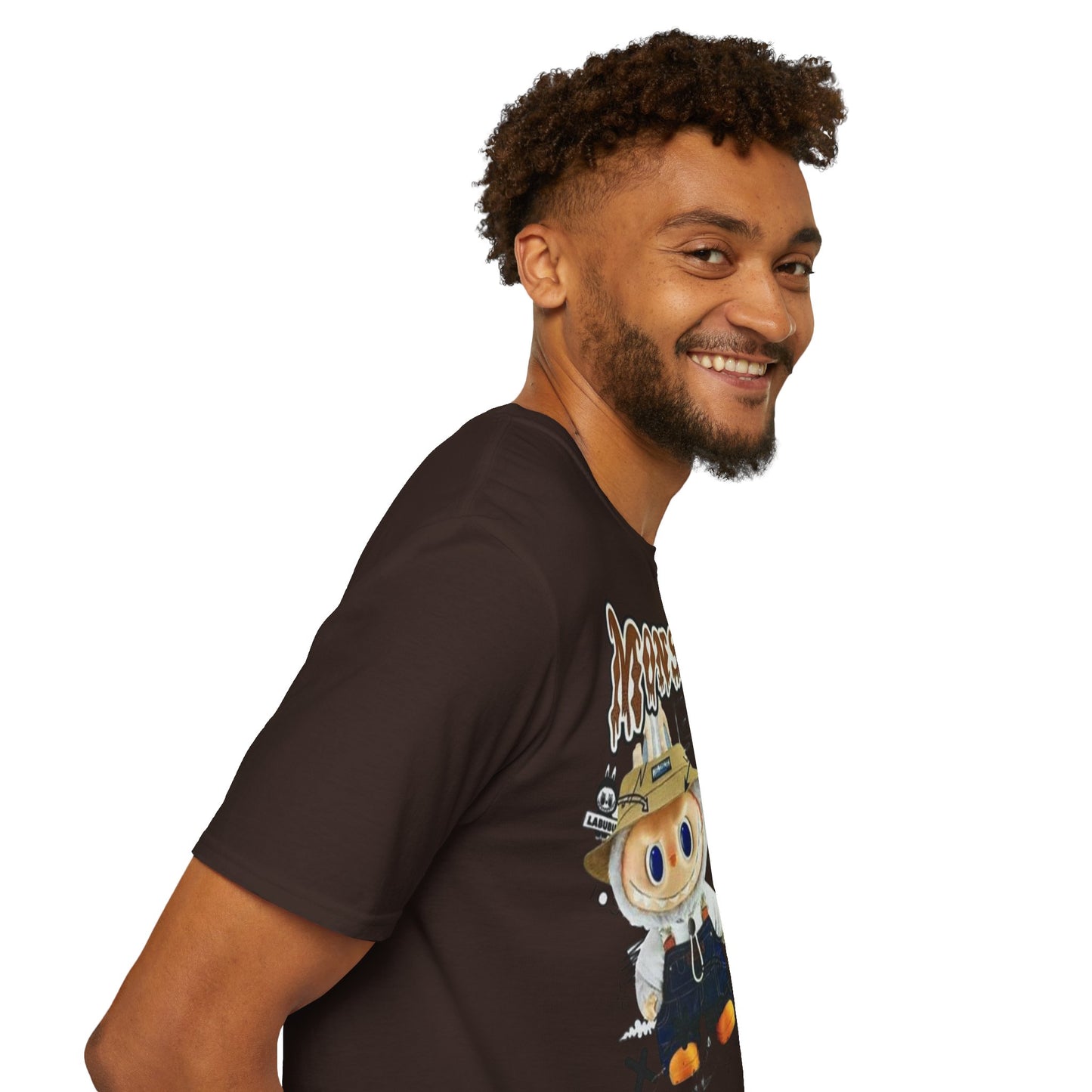 T-Shirt Unisex Labubu Softstyle – Design Monsters Kawaii con Coppia Iconica.