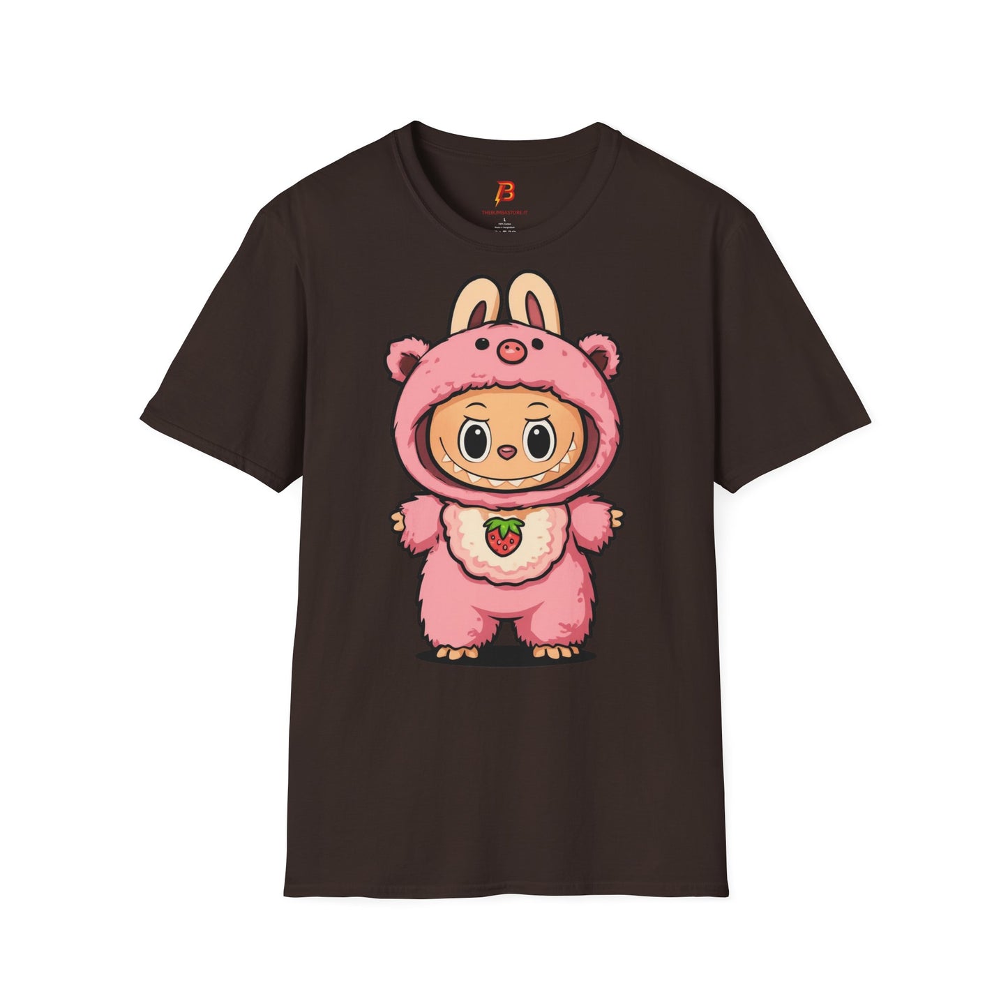 T-Shirt Unisex Labubu Softstyle – Outfit Cartoon Kawaii Rosa Orsetto Fragola.