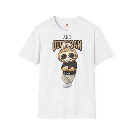 T-Shirt Unisex Labubu Softstyle – Design Urban Kawaii con Occhiali da Sole.