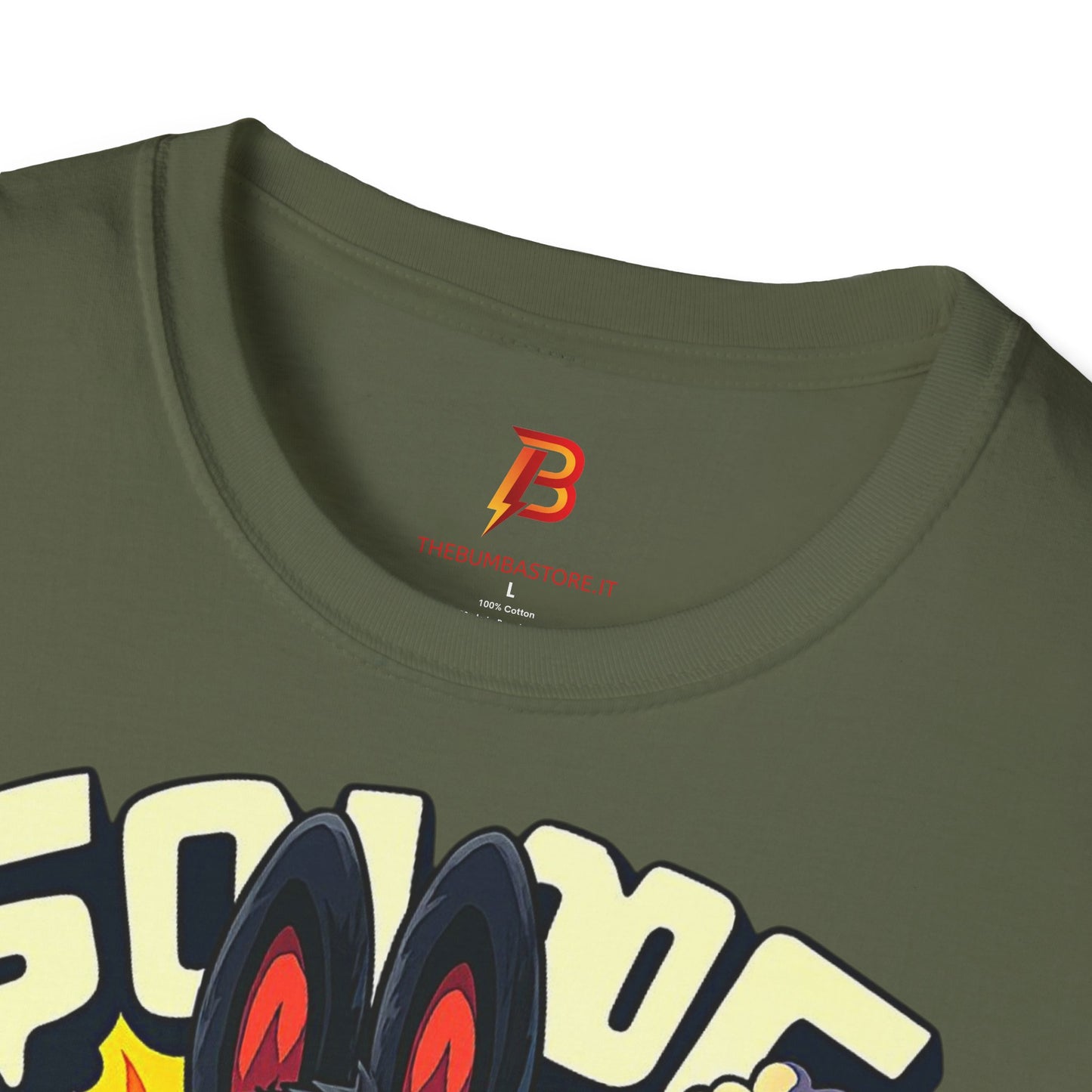 T-Shirt Unisex Labubu Softstyle  – Design Kawaii Streetwear con Skateboard.