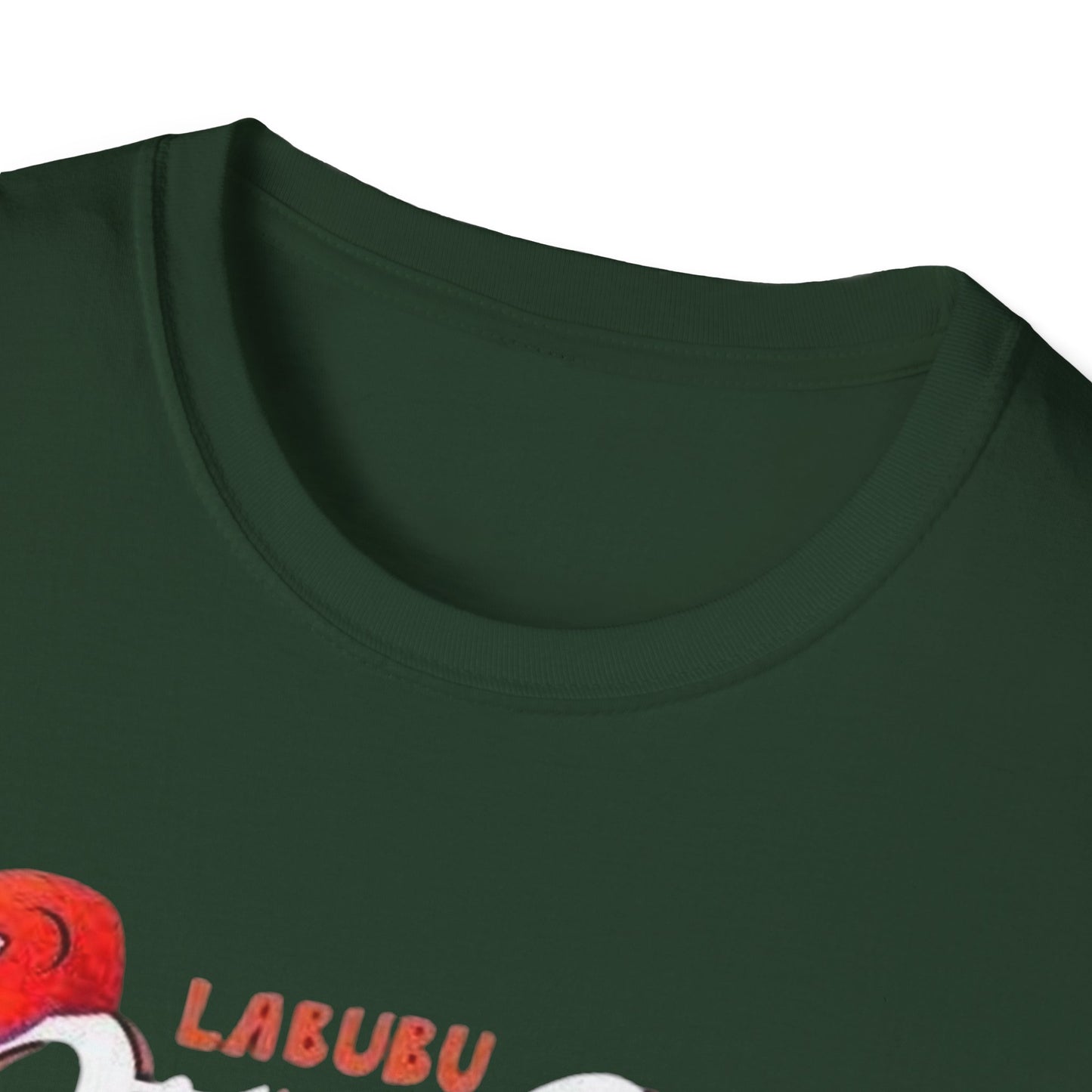 T-Shirt Unisex Labubu Softstyle – Design Streetwear Kawaii “Stay Cool”.
