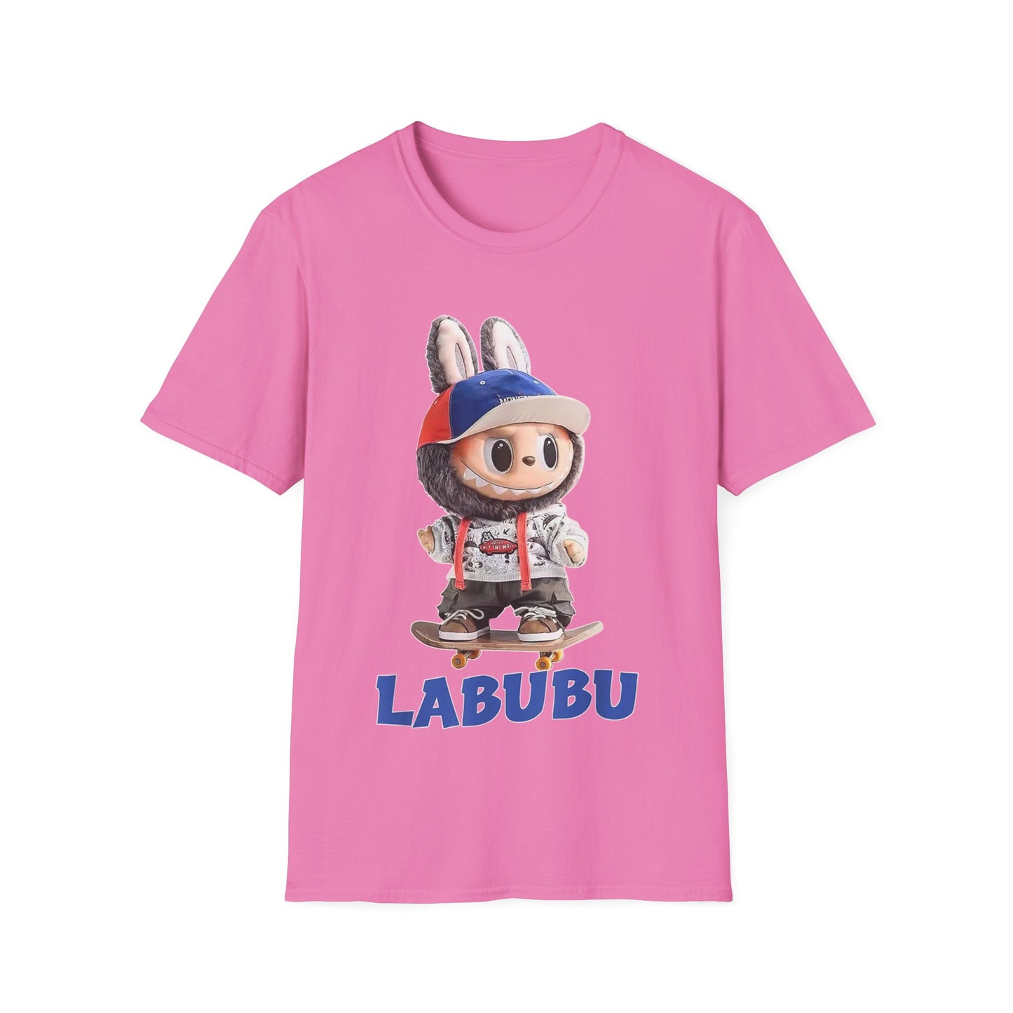 T-Shirt Unisex Labubu Softstyle Arancione – Design Streetwear con Skateboard.