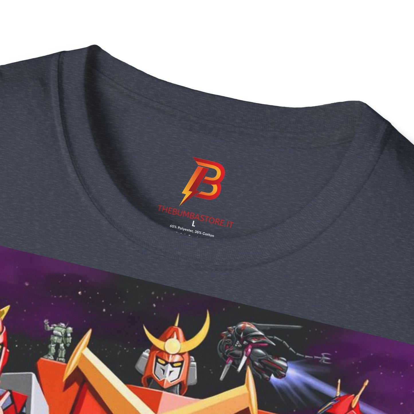 "T-shirt robot giapponesi anni ‘80 in cotone morbido. Un must per fan anime e collezionisti. Comfort e stile per ogni occasione.