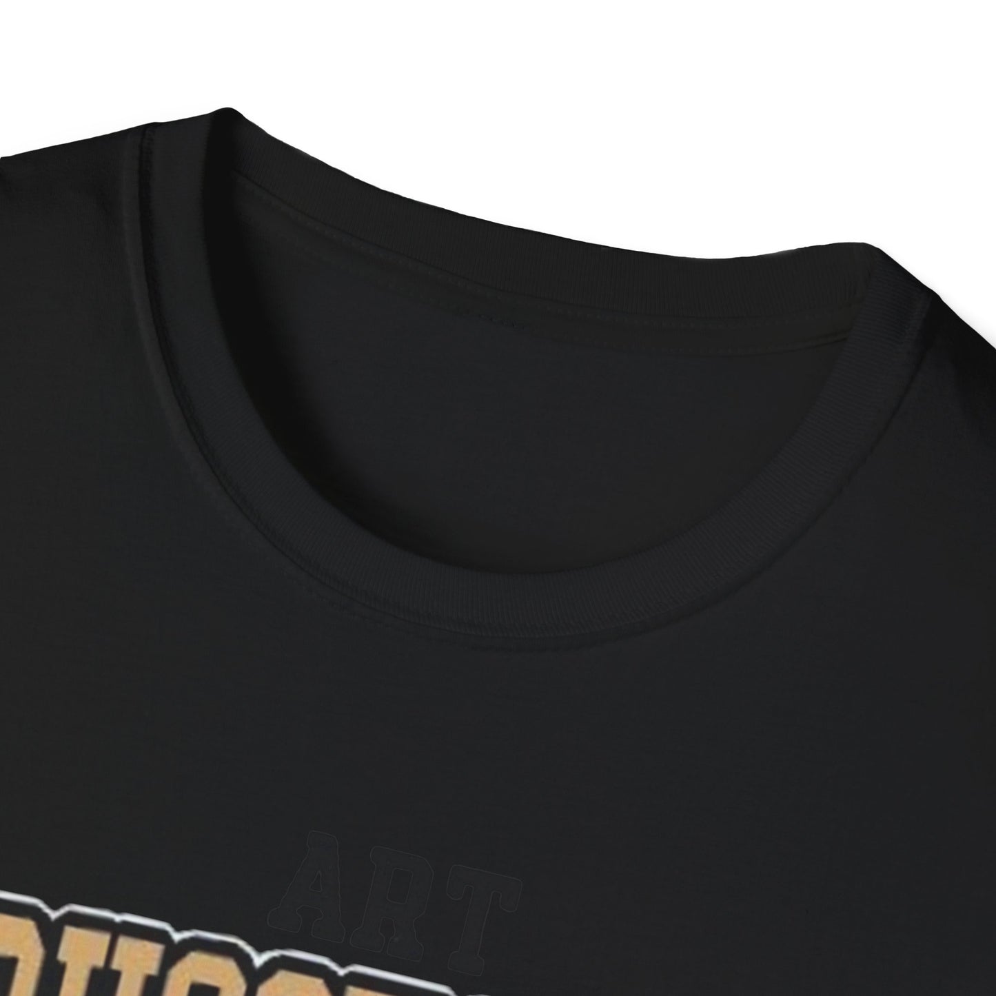 T-Shirt Unisex Labubu Softstyle – Design Urban Kawaii con Occhiali da Sole.