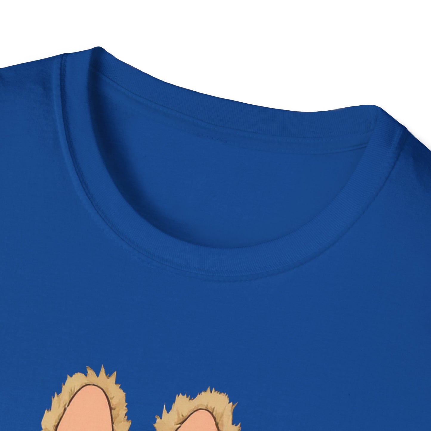 T-Shirt Unisex Labubu Softstyle – Design Kawaii con Camicia a Righe Azzurre.