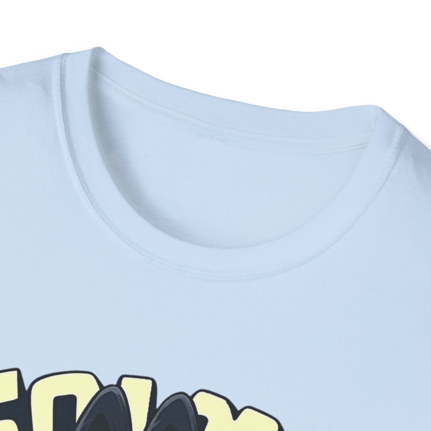 T-Shirt Unisex Labubu Softstyle  – Design Kawaii Streetwear con Skateboard.