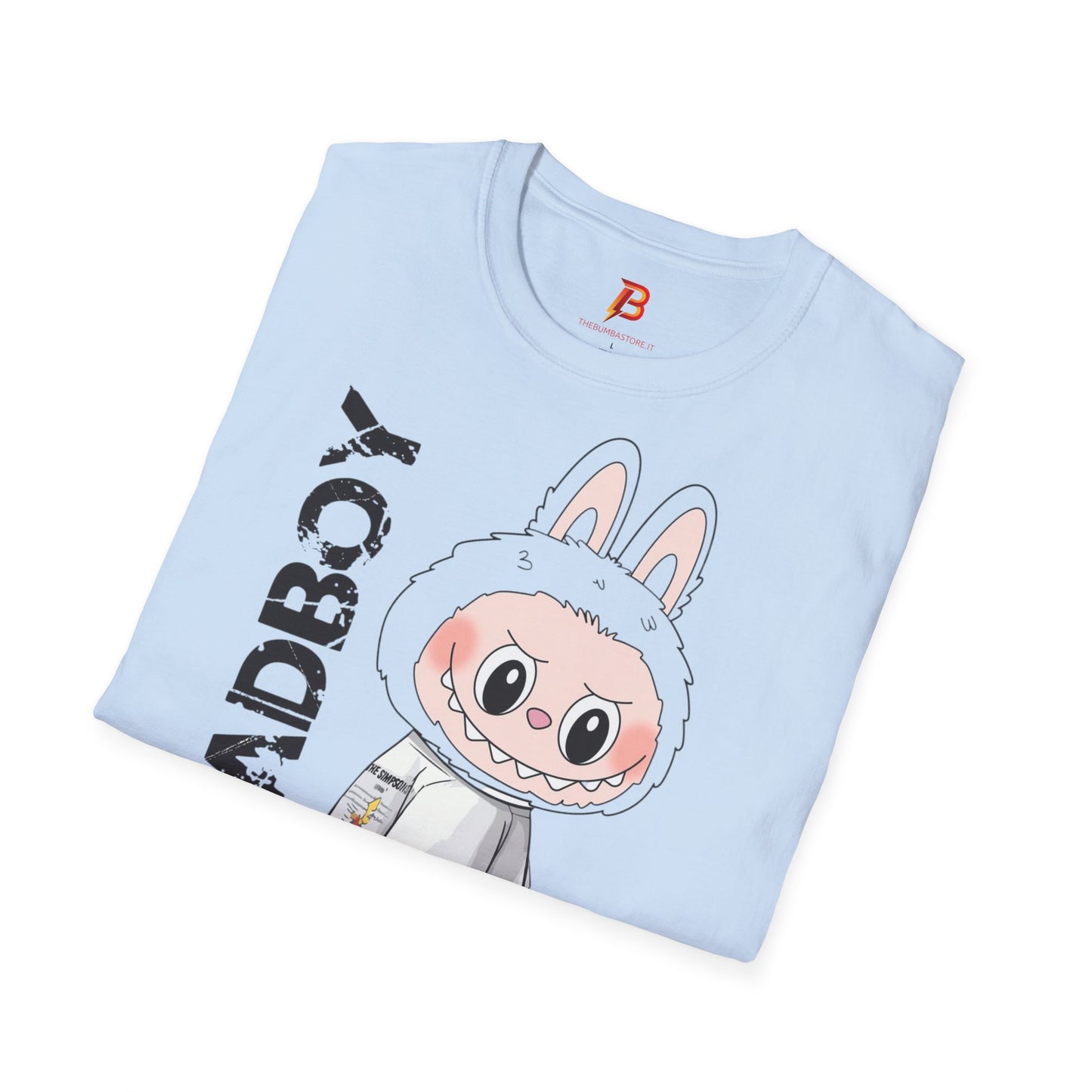T-Shirt Unisex Labubu Softstyle – Design Streetwear Kawaii “Bad Boy”.