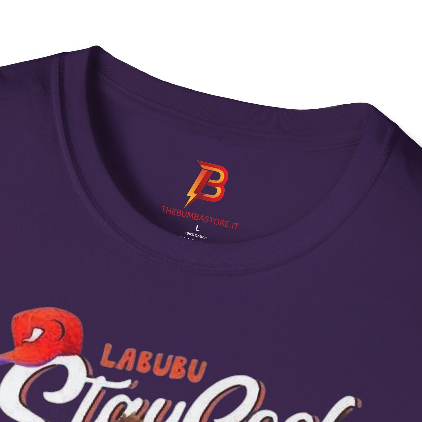 T-Shirt Unisex Labubu Softstyle – Design Streetwear Kawaii “Stay Cool”.