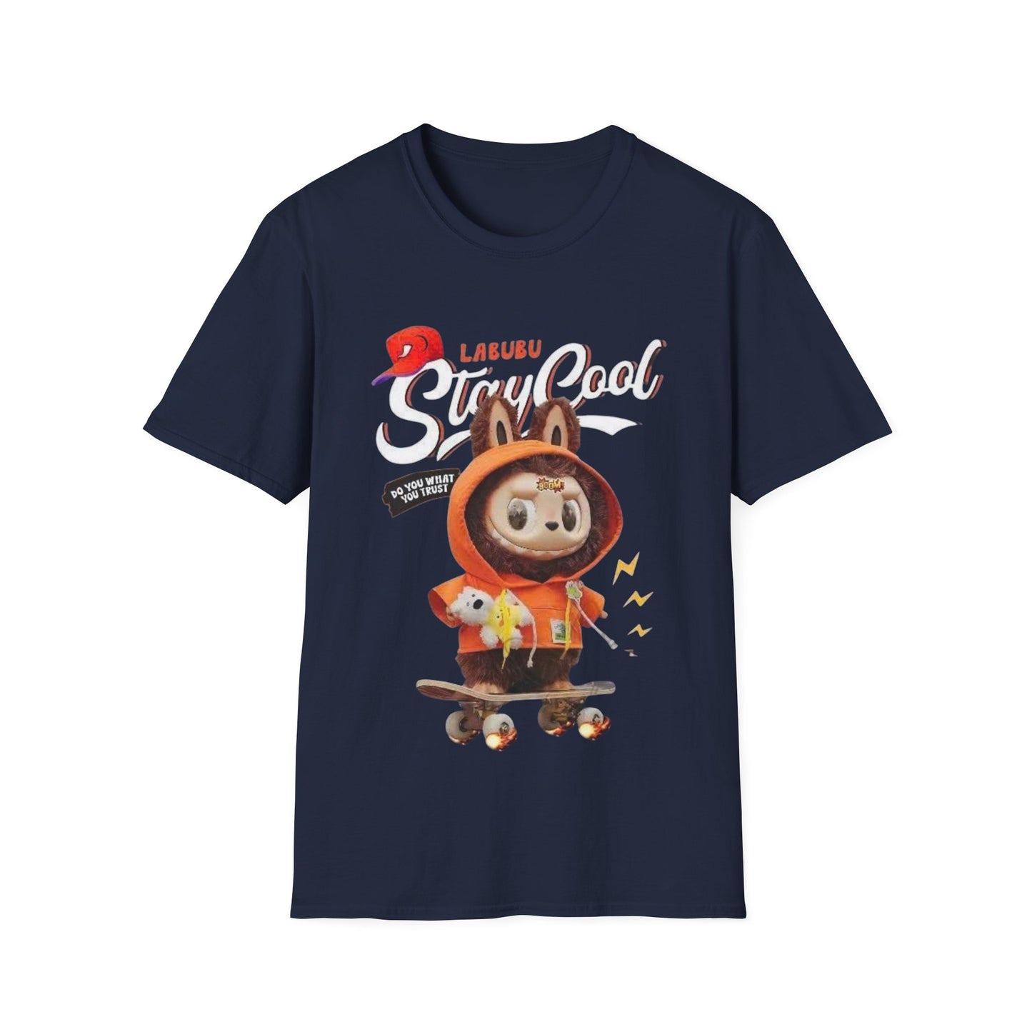 T-Shirt Unisex Labubu Softstyle – Design Streetwear Kawaii “Stay Cool”.