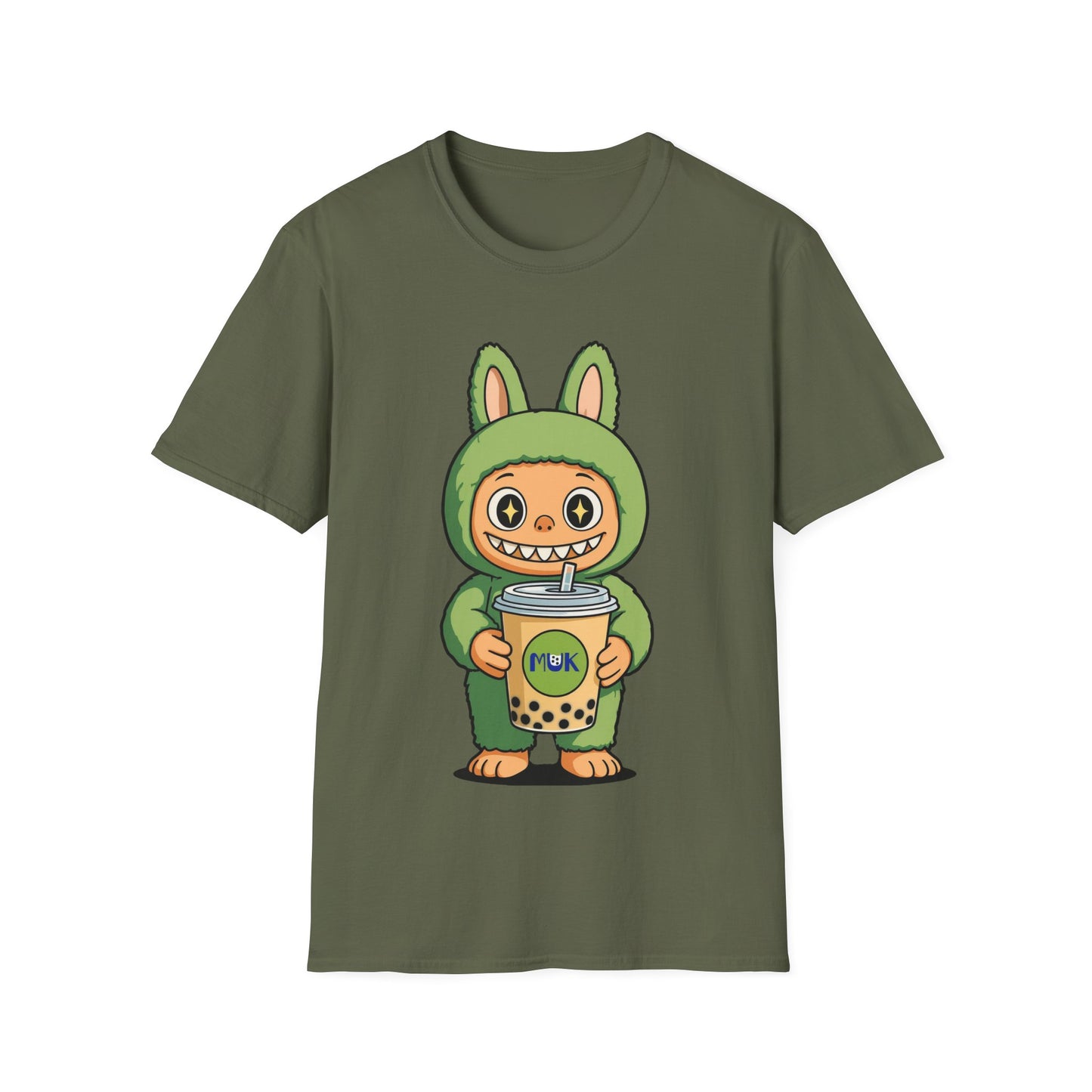 T-Shirt Unisex Labubu Softstyle – Design Kawaii con Bubble Tea.